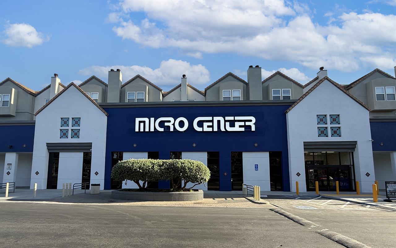 Micro Center Store